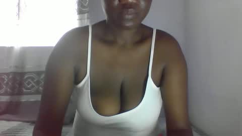 Snapshot of amanda1523 chatting on November 2025 07:52:02 AM Lin online show from November 2025 07:52:02 AM