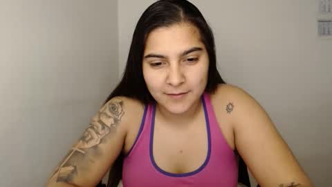 Snapshot of amanda5star chatting on February 2025 11:04:02 PM The queen of the biceps online show from February 2025 11:04:02 PM