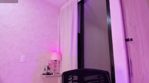 Luisa online show from December 2024 03:34:01 AM