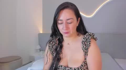 Snapshot of amanda_benz_ chatting on June 2026 11:13:01 AM amanda_benz_ online show from June 2026 11:13:01 AM