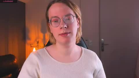 Snapshot of amanda_butlerr chatting on October 2025 11:08:02 AM Hi im Amanda online show from October 2025 11:08:02 AM