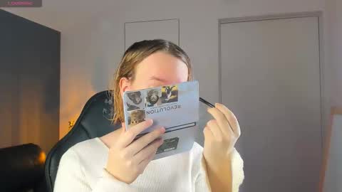 Snapshot of amanda_butlerr chatting on October 2025 09:53:02 AM Hi im Amanda online show from October 2025 09:53:02 AM