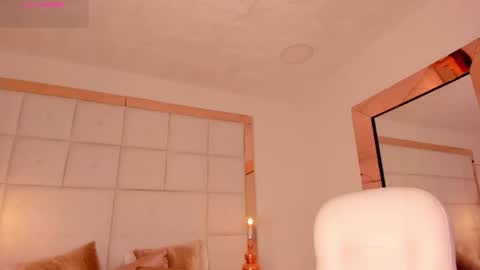 Snapshot of amanda_colin chatting on July 2026 08:22:01 PM Amanda online show from July 2026 08:22:01 PM