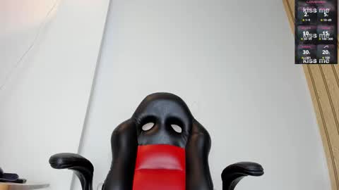 Amanda Marcuzzi  online show from February 2026 11:43:01 PM