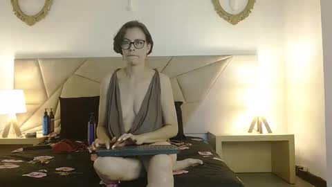 Snapshot of amanda_ramirez chatting on September 2025 08:19:01 PM amanda_ramirez online show from September 2025 08:19:01 PM