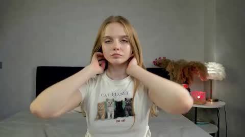 Amanda online show from October 2025 03:01:02 AM