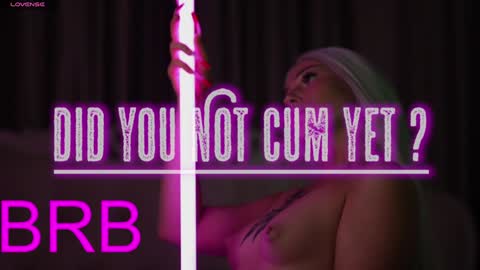 Amanda Farrell online show from December 2024 12:56:02 PM