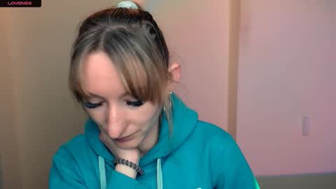 Amanda online show from September 2025 06:40:01 AM