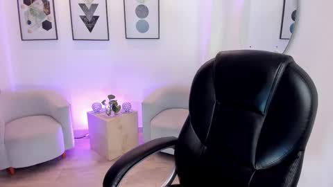 amara foxx online show from March 2026 07:52:01 PM