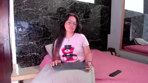 amara_luxe online show from October 2025 08:05:02 PM