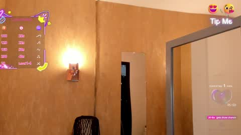 Snapshot of amara_rosh chatting on September 2025 07:58:02 PM amara online show from September 2025 07:58:02 PM