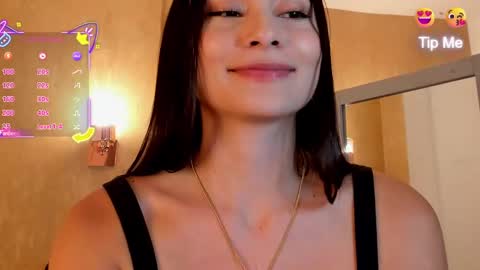 Snapshot of amara_rosh chatting on October 2025 07:45:01 PM amara online show from October 2025 07:45:01 PM