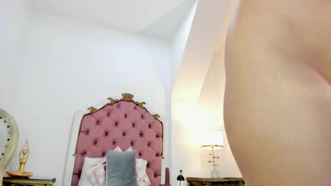 amara_rousse online show from February 2026 11:39:01 PM