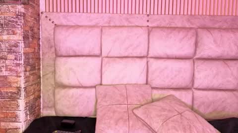 amarahanks_ online show from February 2026 09:35:02 PM