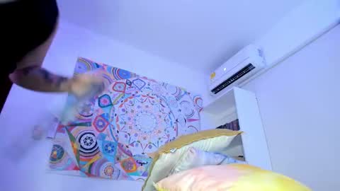 Susan online show from October 2025 03:36:02 PM