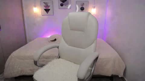 Amarantha online show from November 2025 11:42:01 AM