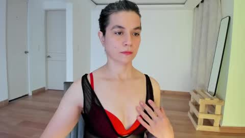 Amarantha online show from April 2026 11:00:01 PM