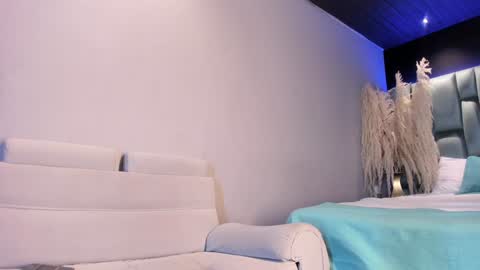 Emily online show from January 2025 11:22:01 AM