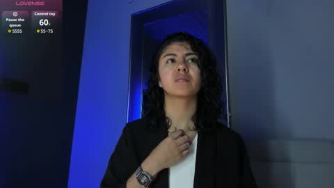 Emily online show from November 2025 11:43:01 AM