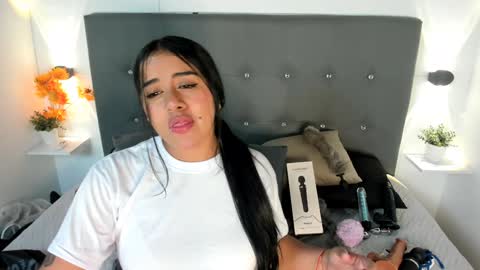 AMATISTA online show from December 2024 09:22:01 PM
