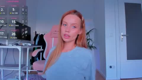 Snapshot of amazing_roxana chatting on June 2026 07:27:02 PM Roxy online show from June 2026 07:27:02 PM