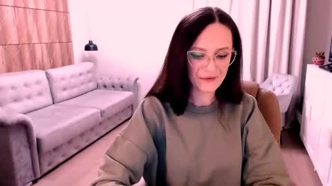 Izza online show from January 2026 02:10:01 PM