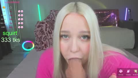 Im Mandy and I love to play in public and do crazy in PVT online show from January 2025 08:27:02 AM