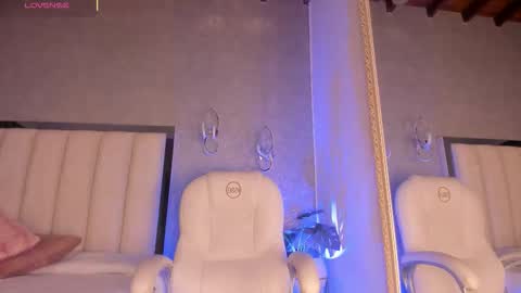 Ambar online show from December 2025 07:51:02 PM