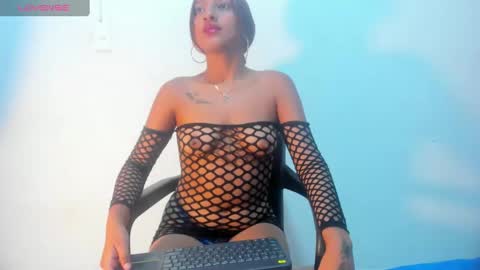Amber online show from September 2025 07:38:01 PM
