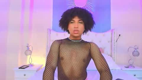 Ambar Colling online show from October 2025 04:59:01 PM