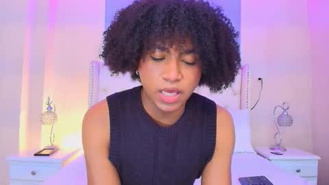 Ambar Colling online show from November 2025 03:45:02 PM