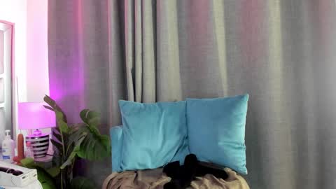   online show from March 2026 07:20:02 PM