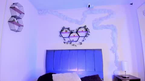 ambar_gh1 online show from April 2026 08:20:01 PM