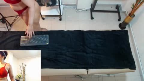 Ambar Jones online show from November 2025 11:43:01 AM