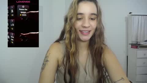 Snapshot of ambar_lynn chatting on October 2025 07:04:02 PM mbar online show from October 2025 07:04:02 PM