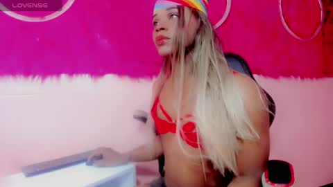 Snapshot of ambar_temptation chatting on June 2026 07:16:02 PM ambar_temptation online show from June 2026 07:16:02 PM