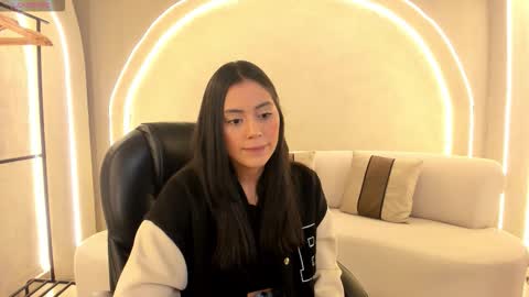 Ambar  online show from November 2025 12:06:01 PM