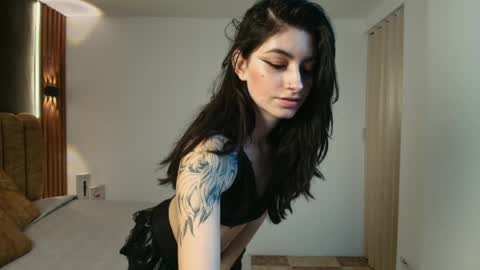 AMBAR LEE online show from April 2026 12:18:01 PM