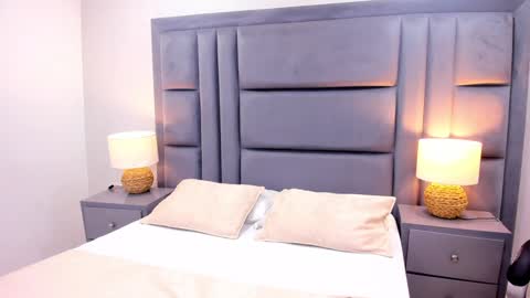 AmbarSantany  online show from December 2024 02:27:02 PM