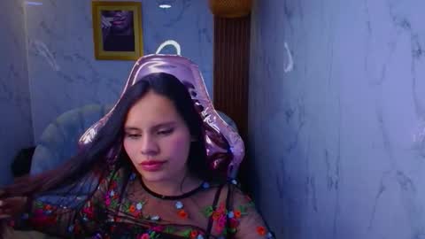 amber812_s online show from September 2025 04:00:02 PM