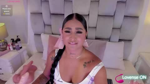 amber  ferrera online show from April 2026 07:47:01 PM