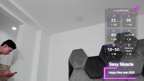 Amber  online show from February 2025 04:35:02 PM