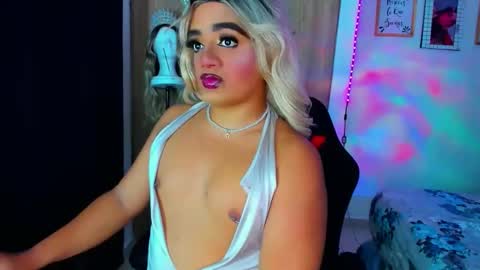 Snapshot of amber_bigcum chatting on May 2026 01:01:02 AM Amber sofia pitter online show from May 2026 01:01:02 AM