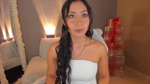 amber_curly online show from December 2024 06:35:02 PM