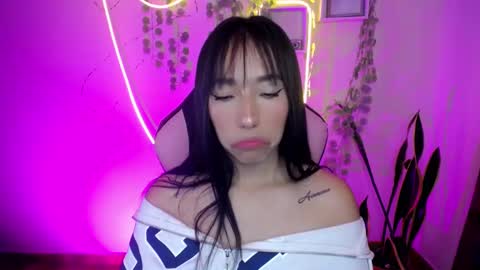 Amber online show from March 2025 03:34:01 PM