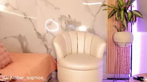 Snapshot of amber_sophie chatting on July 2026 07:23:02 PM Schedule 200pm to 900pm Col online show from July 2026 07:23:02 PM