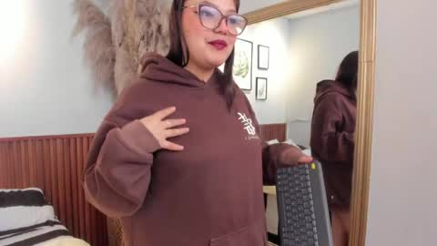 Alejandra  online show from April 2026 03:31:01 AM