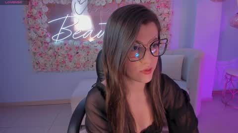 Amber  online show from December 2024 08:05:02 PM