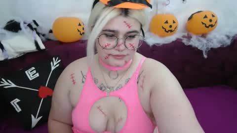 Amber online show from October 2025 05:25:01 PM