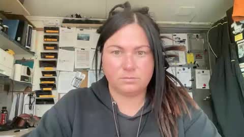 ambermoss7 online show from April 2026 05:41:02 PM